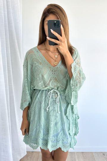 Sage Green: kym