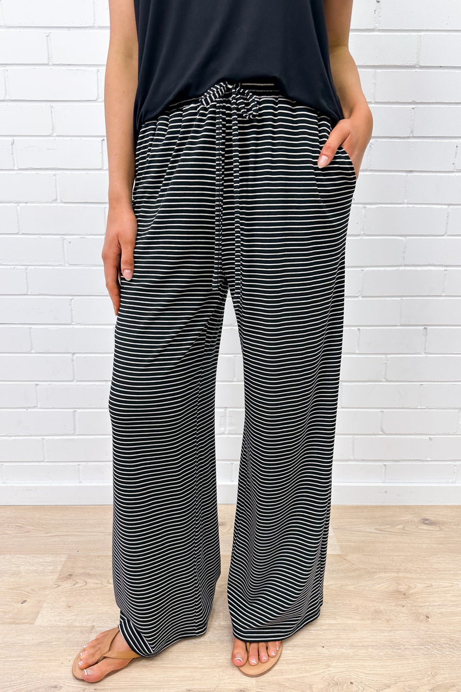 Black White Stripe