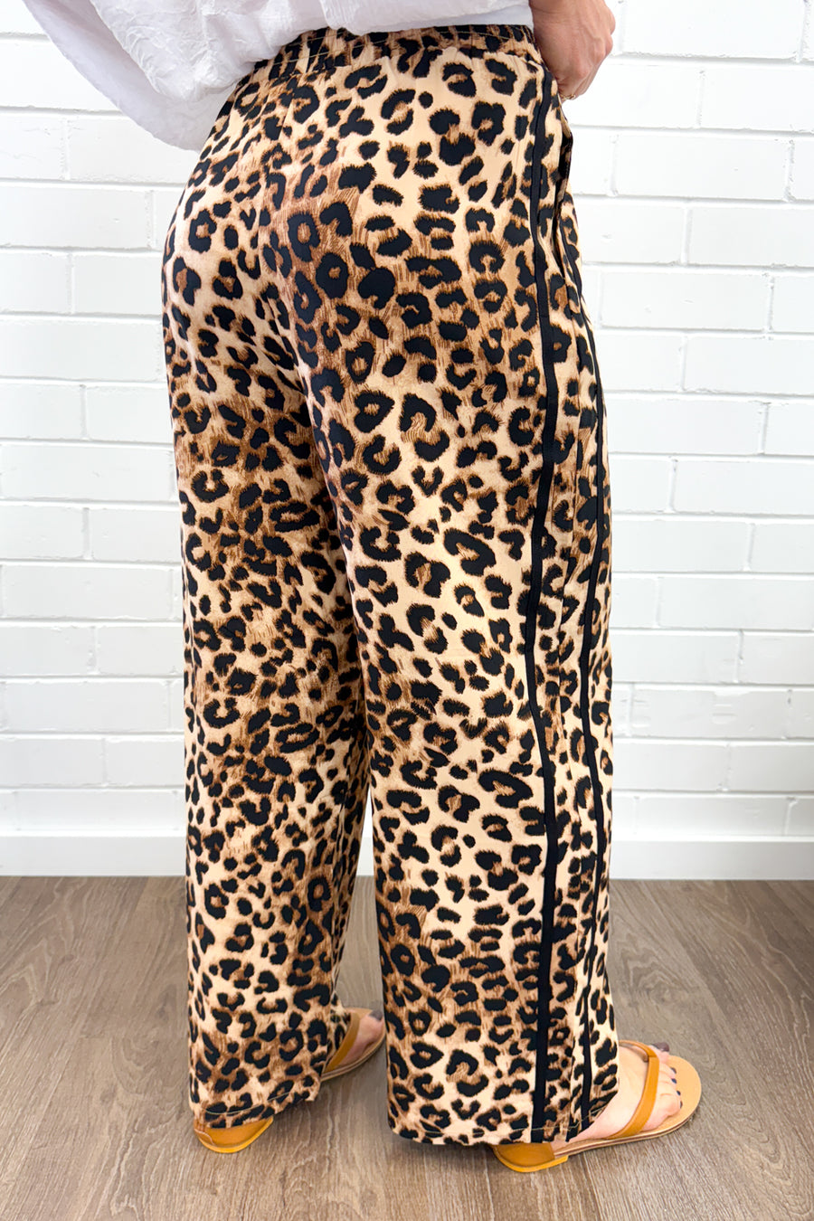 Leopard Black