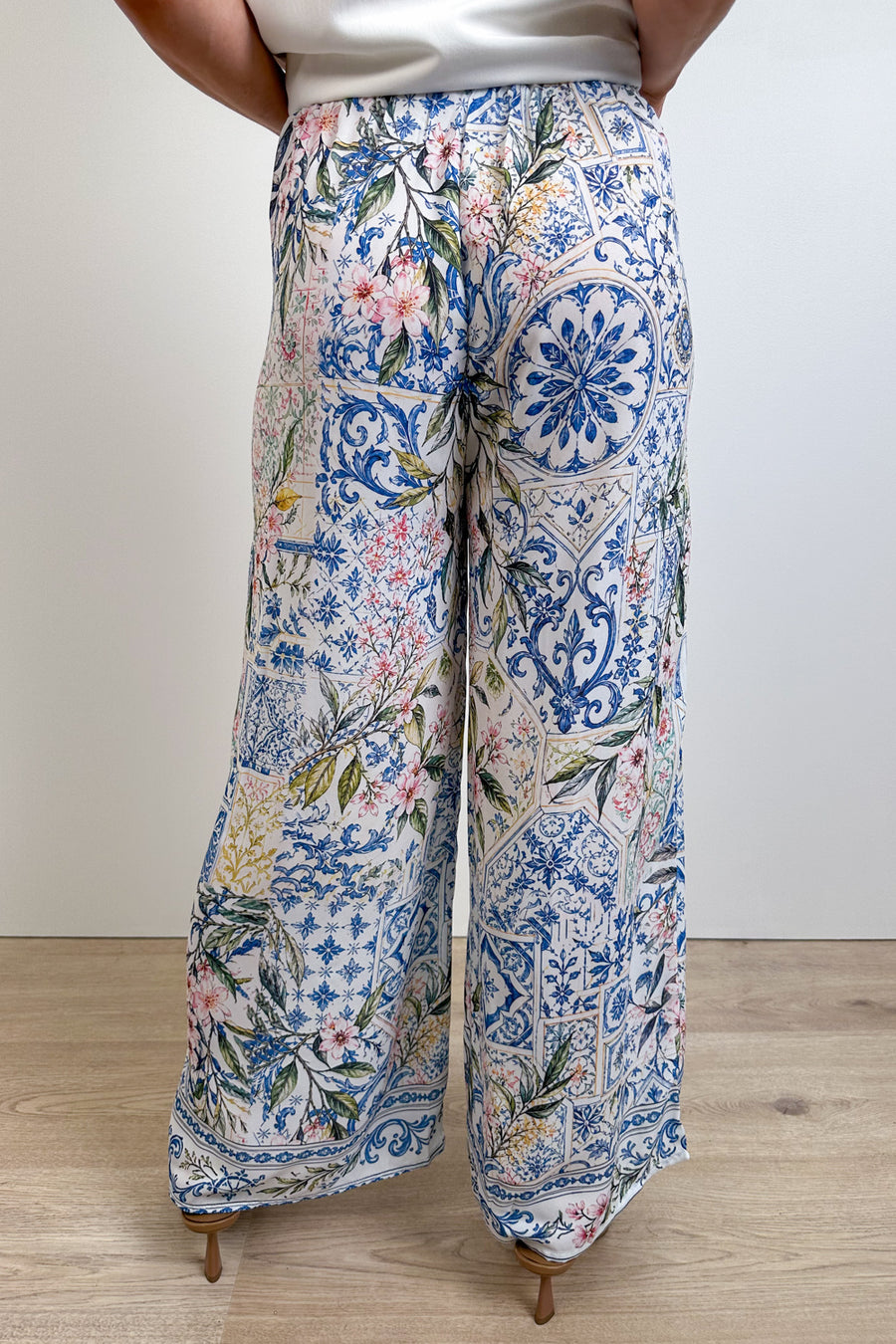 Floral Tile Print