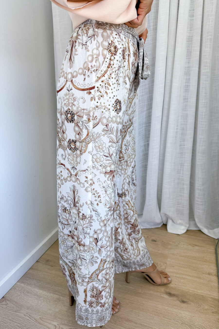 Cream Vintage Floral