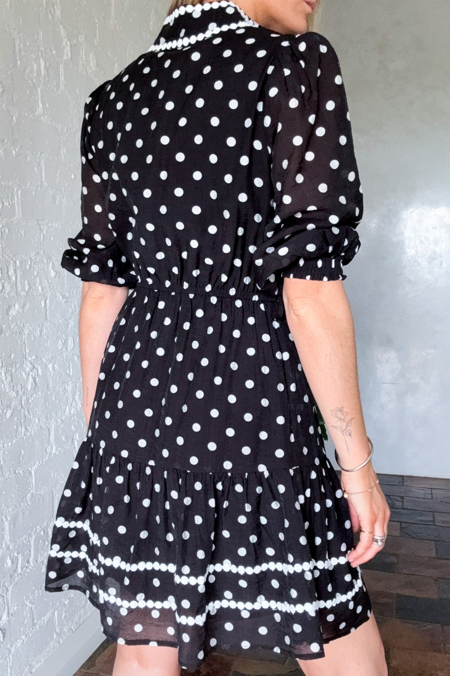 Black White Spot