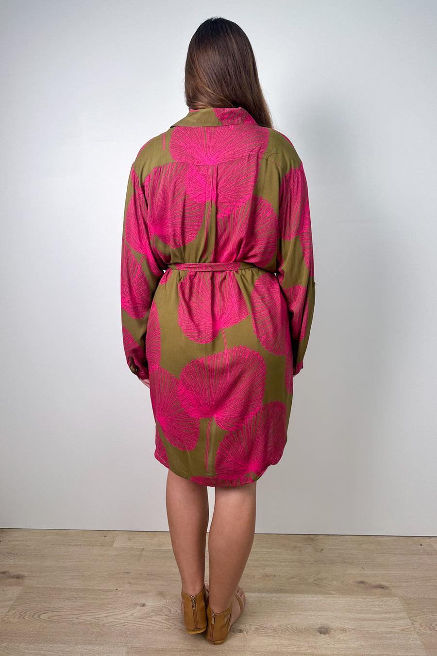 Olive Pink Palm