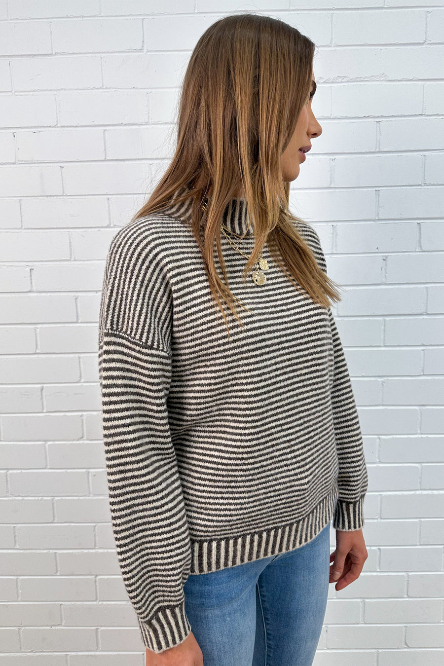 Cream Chocolate Stripe