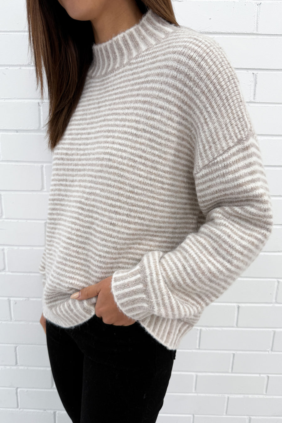 Natural White Stripe