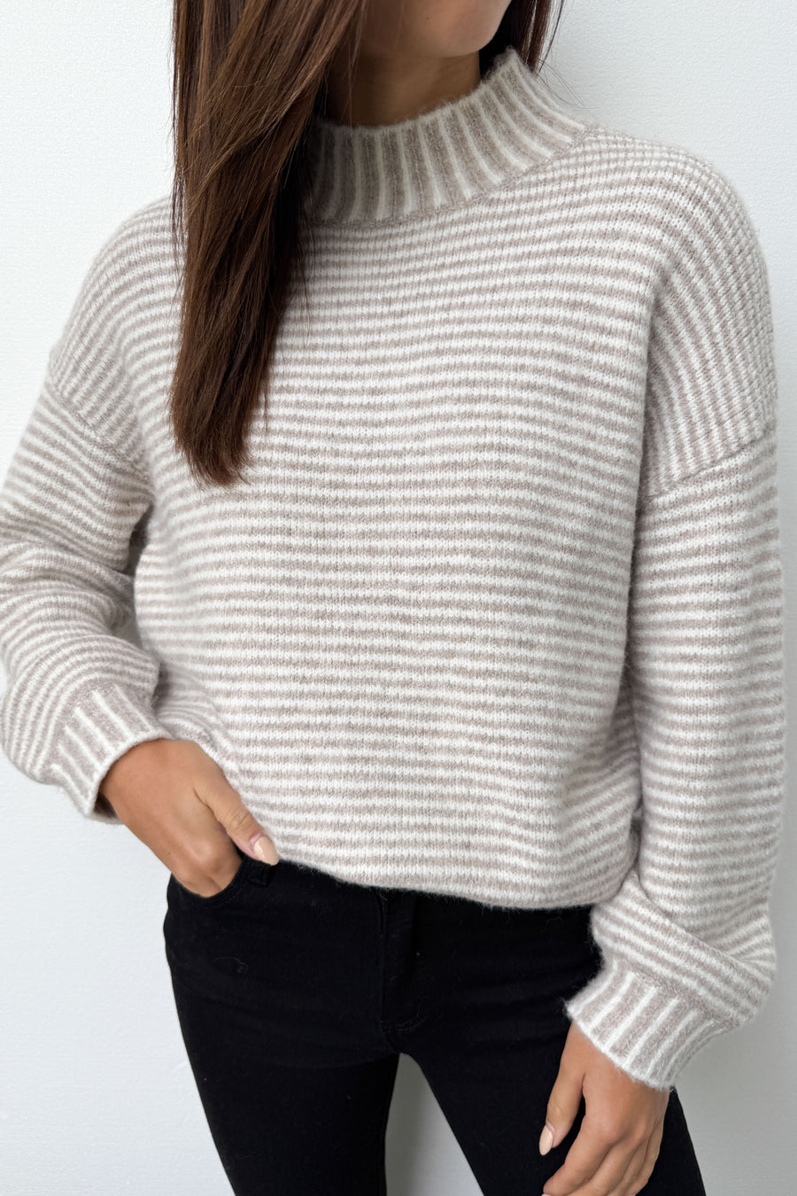 Natural White Stripe