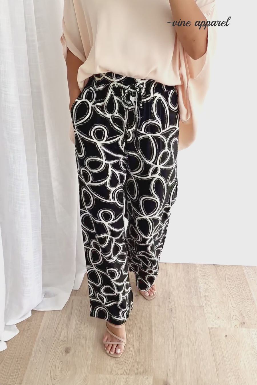 Black White Swirl