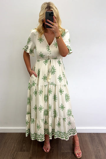 Cream Green: beth