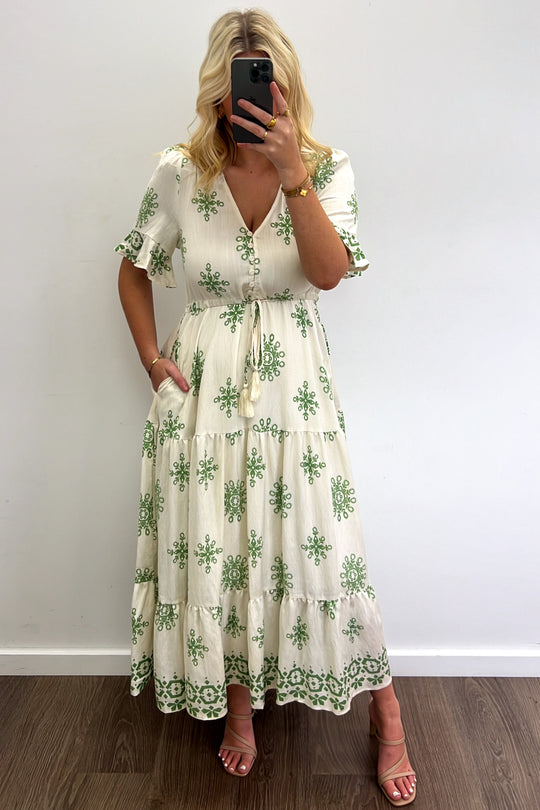 Cream Green: beth