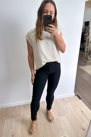 Black: bri