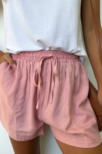 Pink: kym