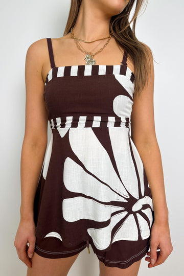 Cream Choc Floral: eve