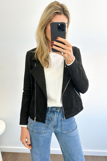 Black: izzy