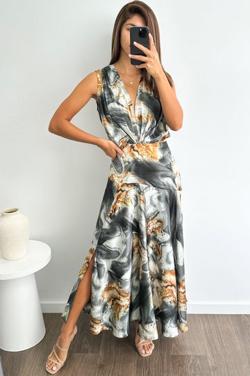 Grey Print: kym