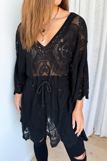 Black: kym