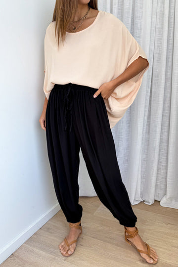 Black: kym