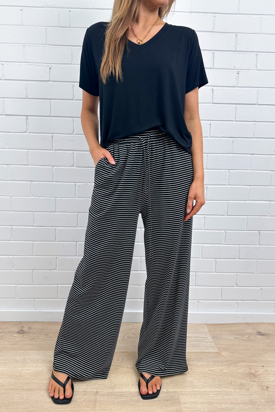 Black White Stripe