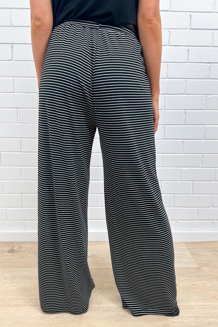 Black White Stripe