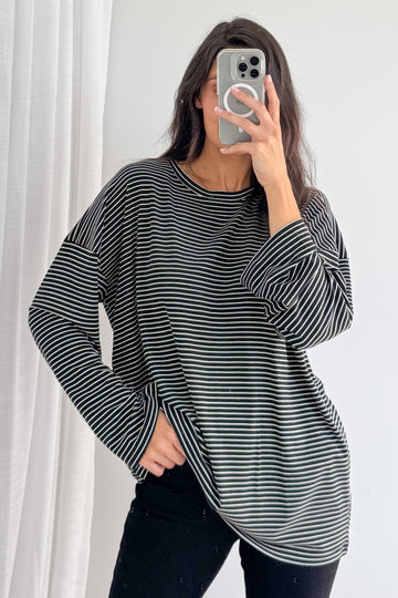 Black White Stripe: kate