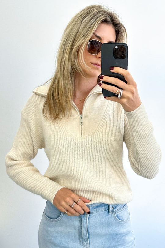 Beige: izzy