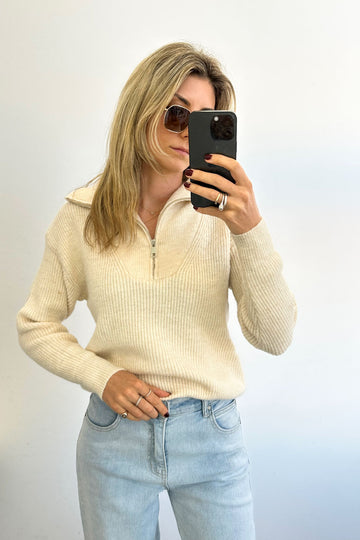 Beige: izzy