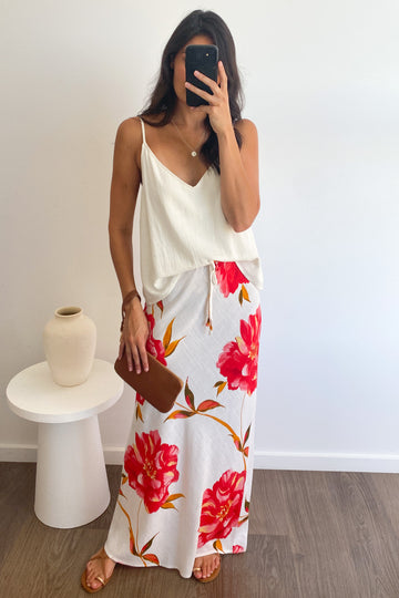 White Red Floral: kate