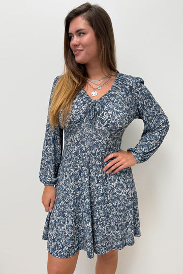 Blue Floral: maria