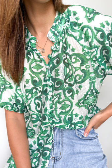 Green White Tile: kym