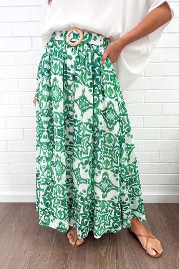 Green White Tile: kym