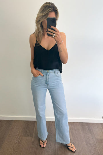 Light Denim: izzy