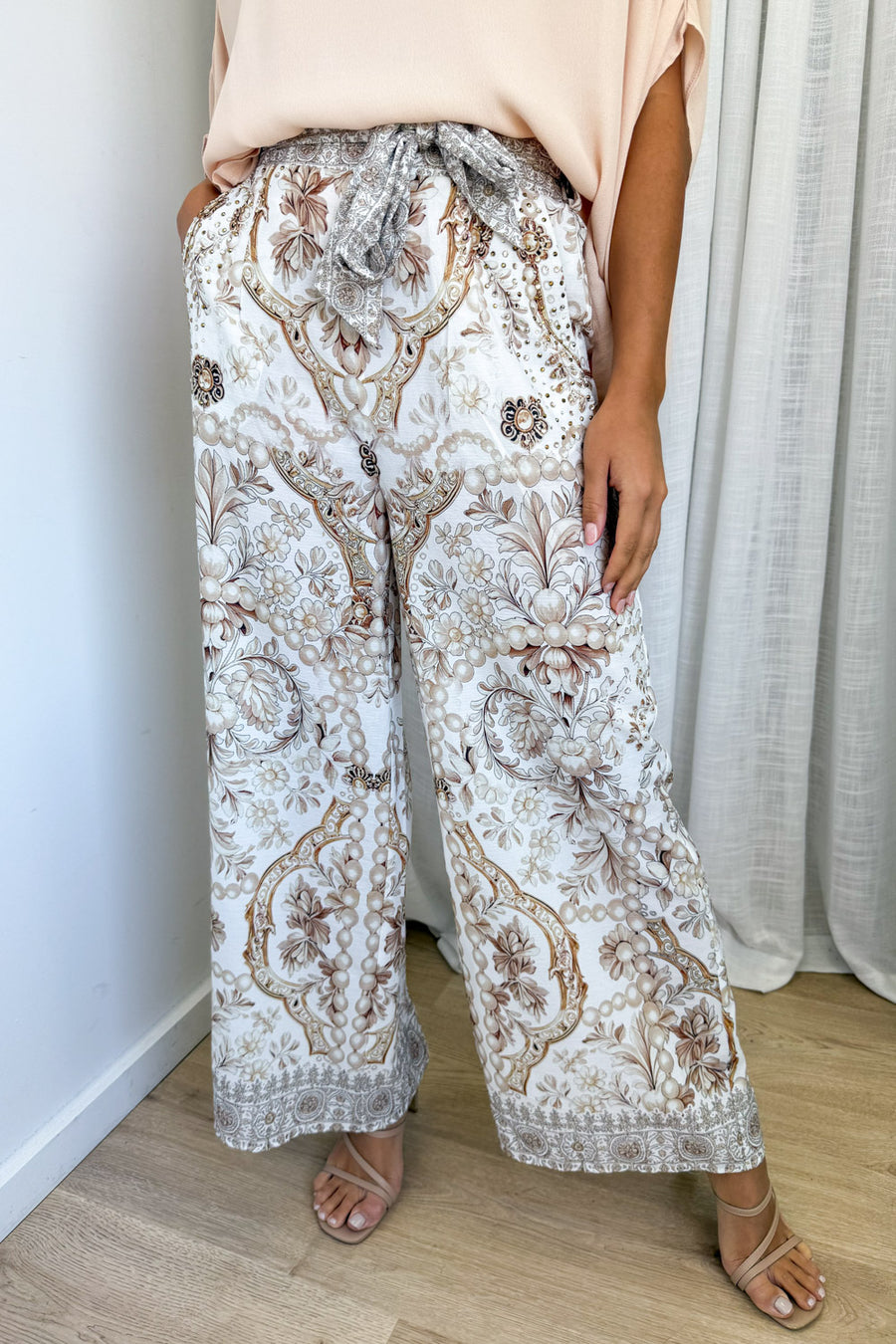 Cream Vintage Floral