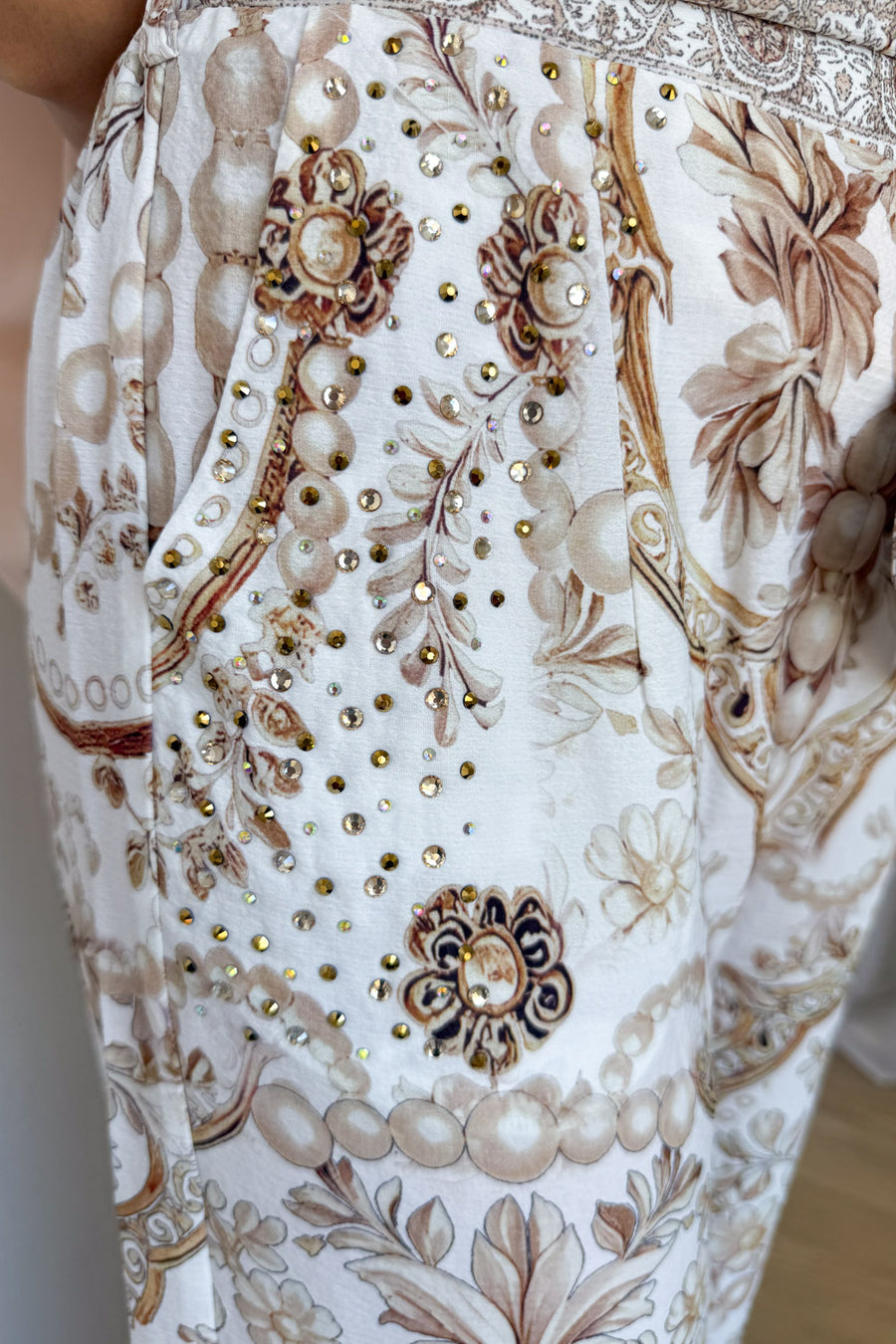 Cream Vintage Floral