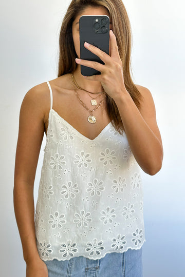 White: kym