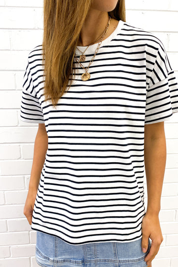 Black White Stripe: kym
