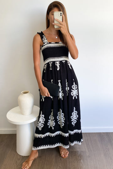 Black White Boho: kym