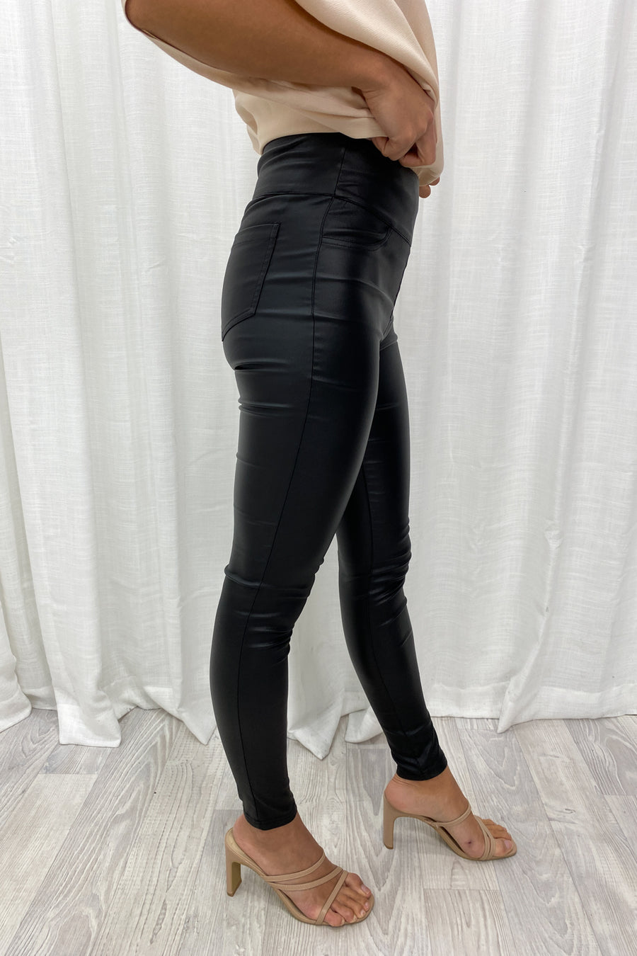 Black Wetlook