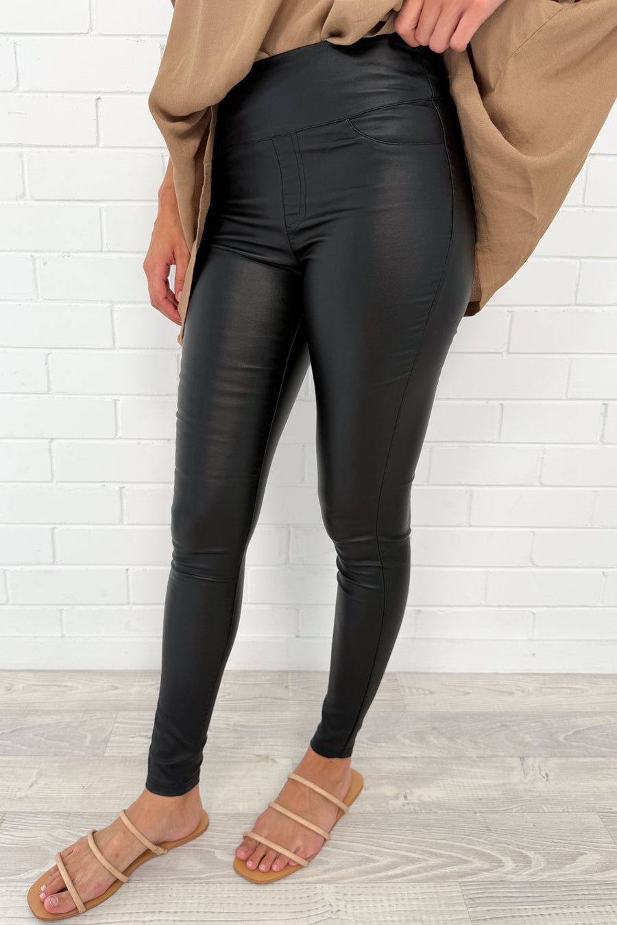Black Wetlook