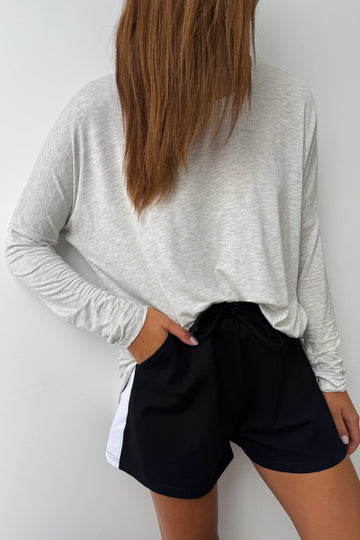 Black: kym