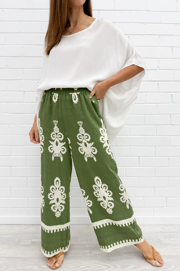 Green: kym