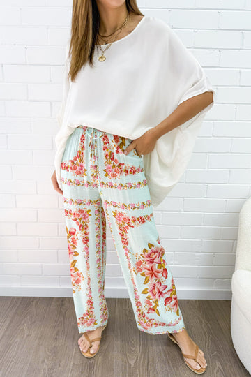 Blue Blush Floral: kym