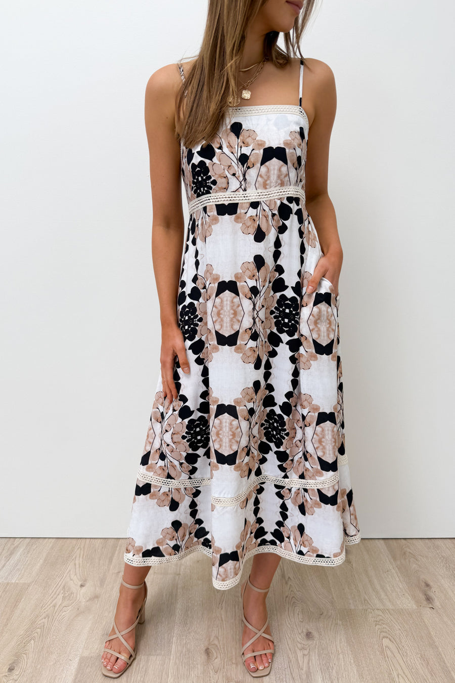 Black Taupe Floral