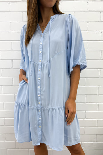 Sky Blue: kym