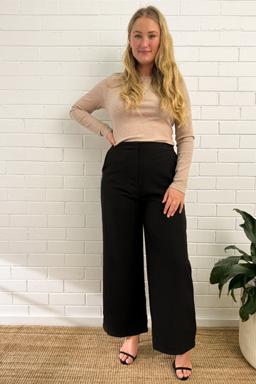 Black: ebba