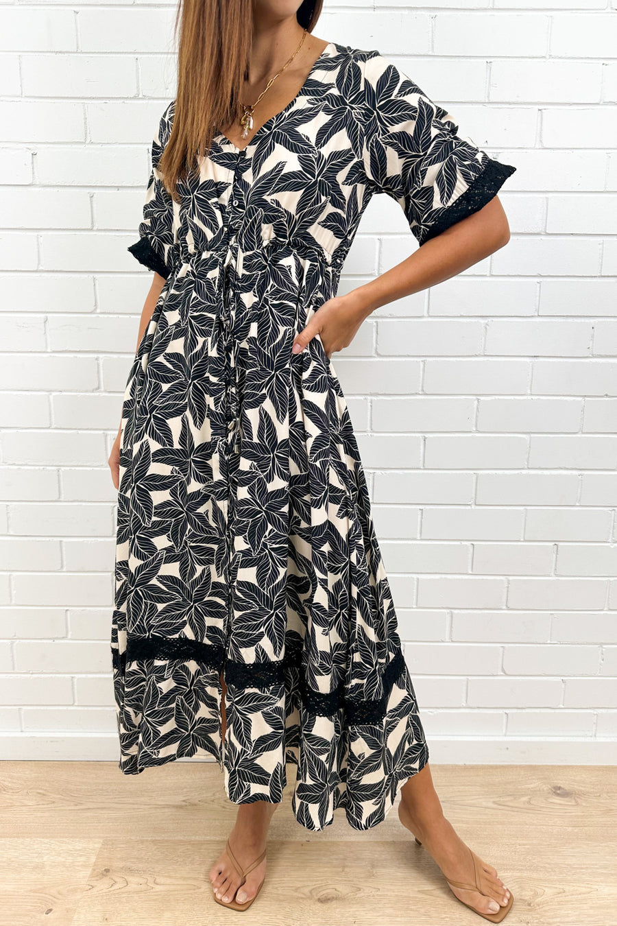 Black Cream Floral