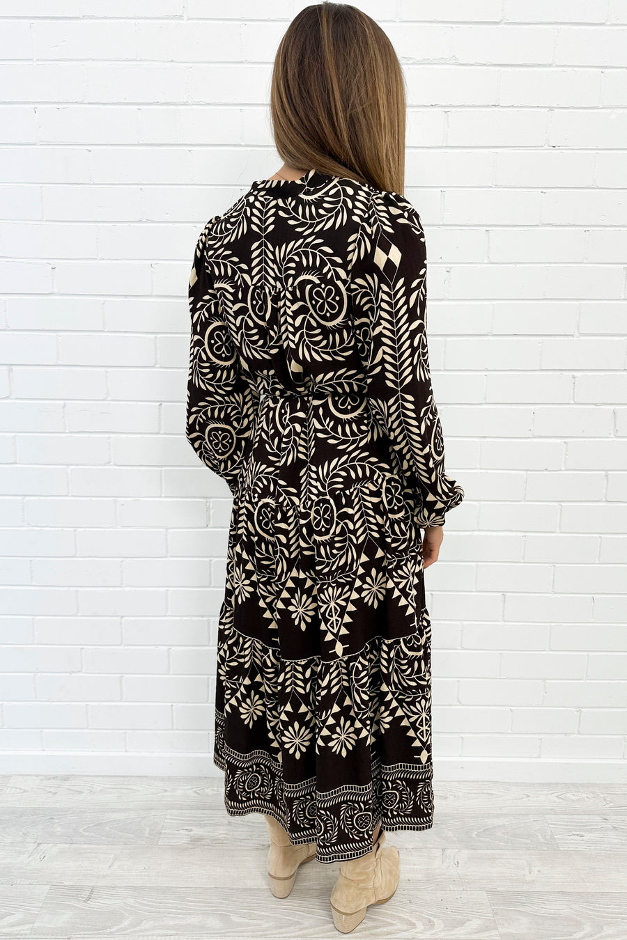 Chocolate Beige Border