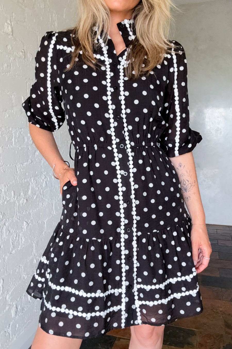 Black White Spot