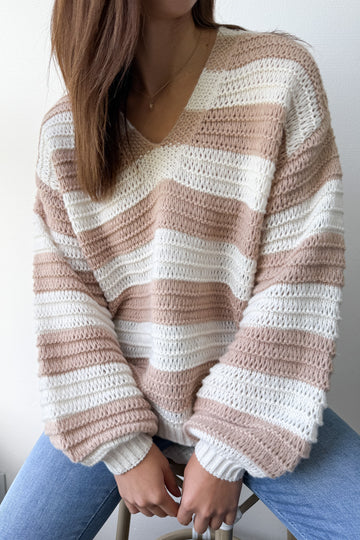 White Beige Stripe: kym