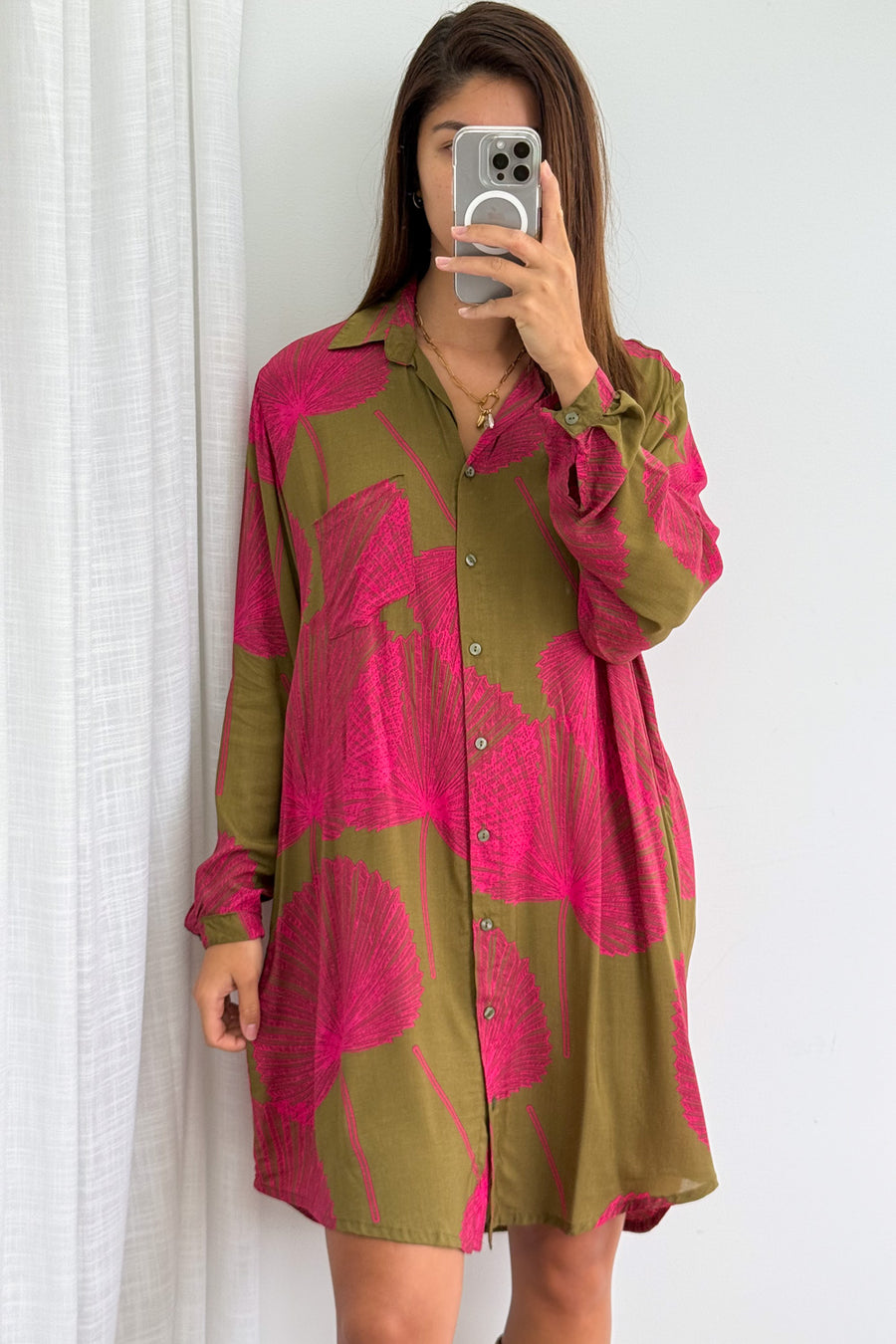 Olive Pink Palm