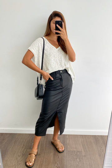 Black: kym