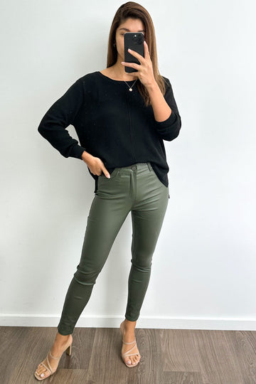 Khaki: kym